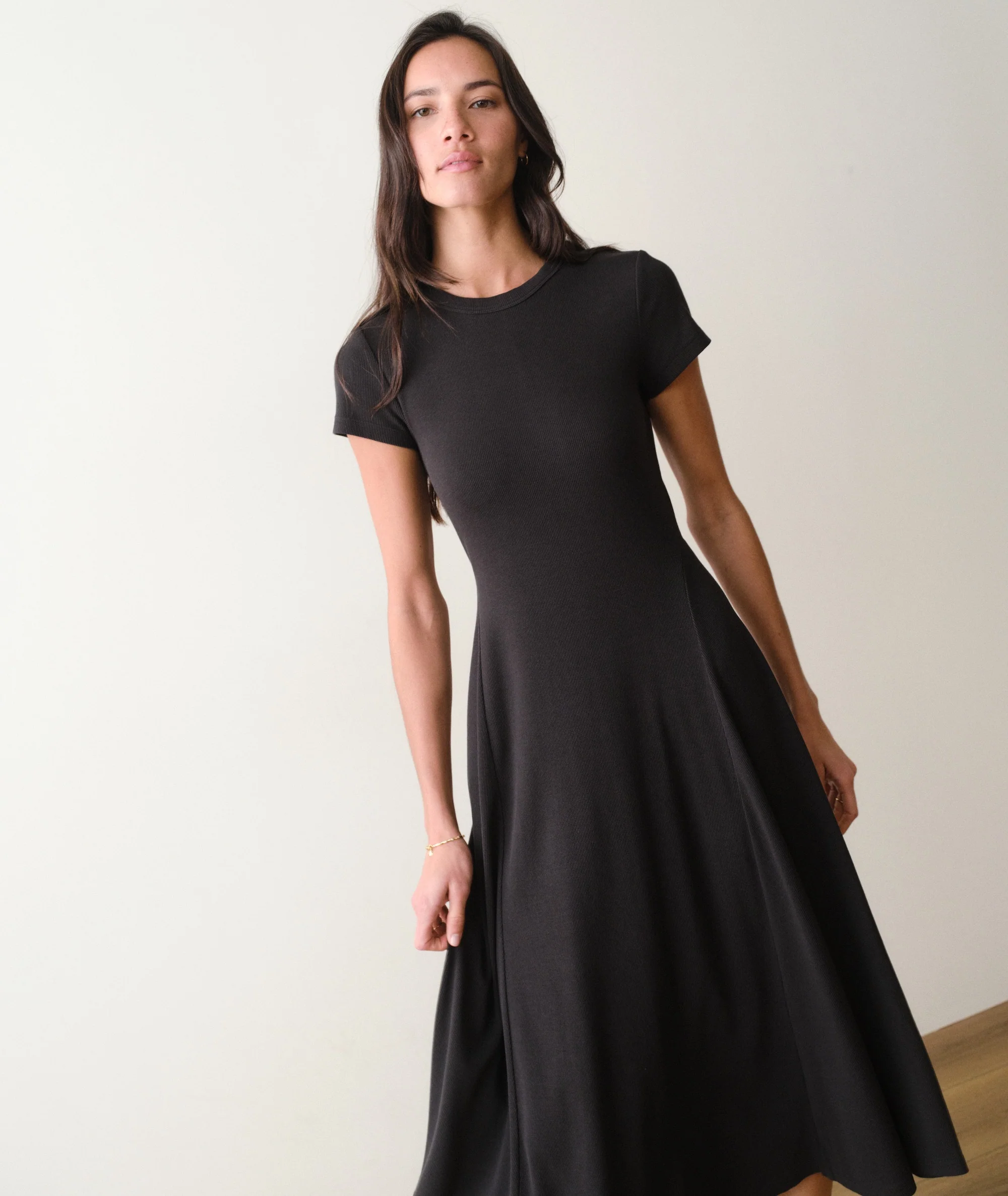 Lexi Short Sleeve Fit & Flare Midi Dress - Image 4