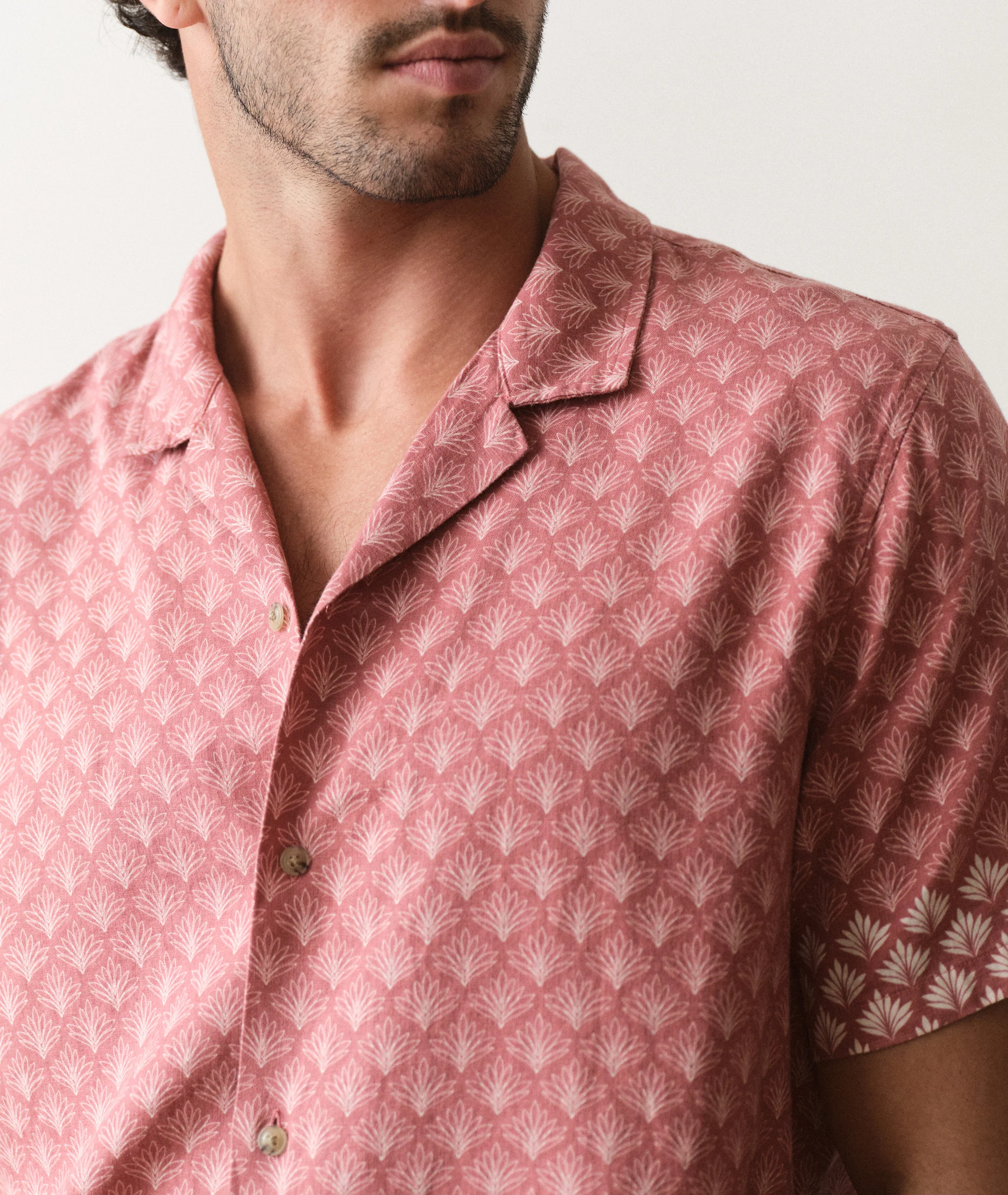 Stu Linen Resort Shirt - Image 8