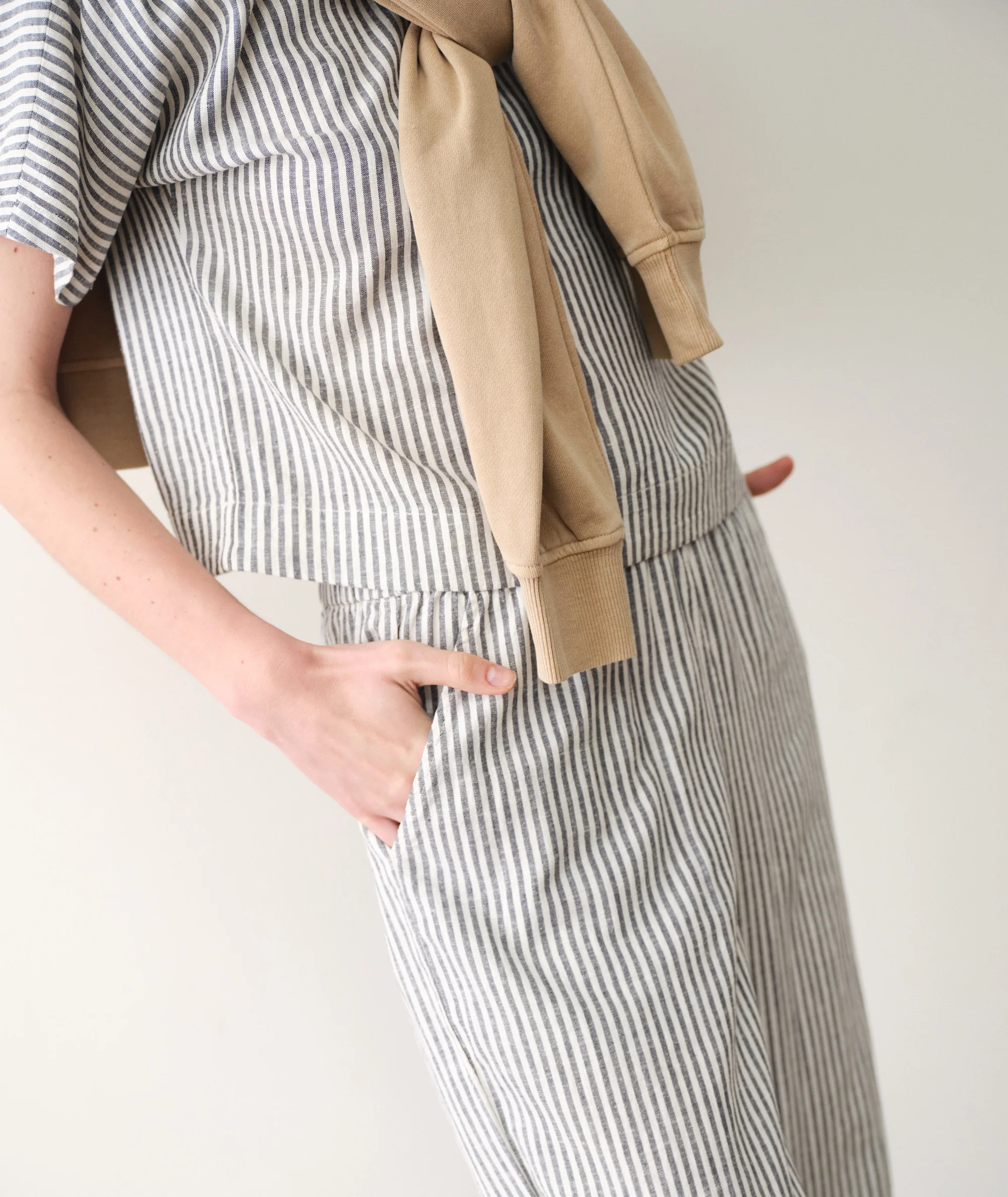 Allison Hemp Crop Trouser - Image 3